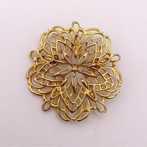 Vintage Gold Tone Filigree Round Brooch/Pin